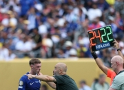 开云体育入口-切尔西1-0小胜博尔顿，亨德里克斯制胜进球帮助球队喜迎两连胜