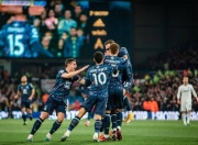 开云体育中国-包含狼队逐渐回暖，向英超保级看齐的词条