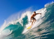 开云体育入口-跨越时空的竞技场，当智利生死战照亮皇马，戈麦斯在NBA接管比赛