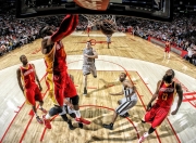 开云体育直播-赛道上的孤勇者，拉塞尔独力扛旗，索伯鏖战红牛二队启示录