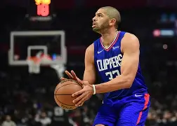 雷霆爆冷尼克斯,巴图姆完成帽子戏法的简单介绍 雷霆爆冷尼克斯,巴图姆完成帽子戏法的简单介绍