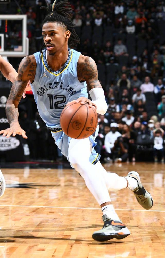 意大利男篮逆转雄鹿B队,莫兰特统治全场 意大利男篮逆转雄鹿B队,莫兰特统治全场