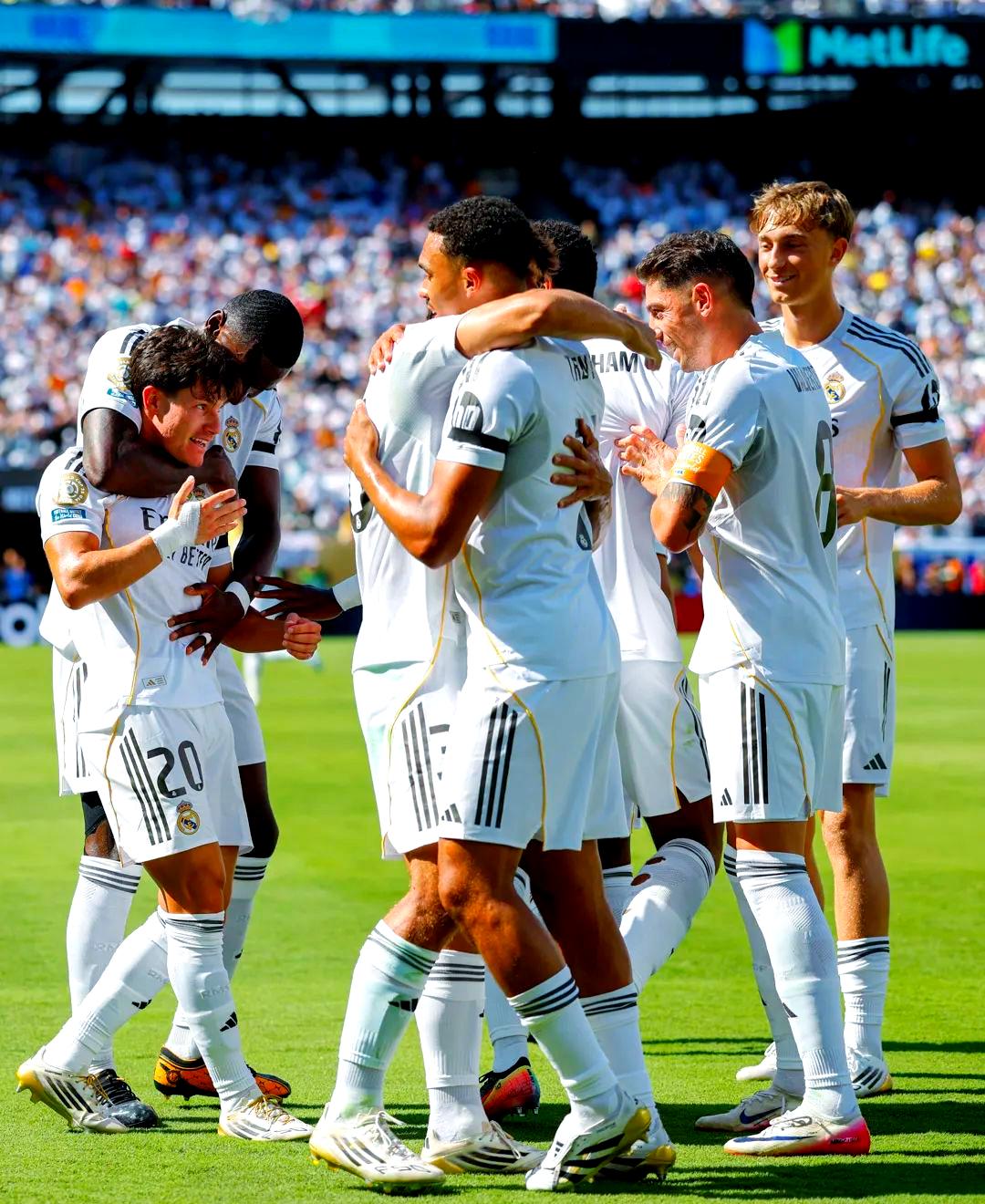 皇马vs巴黎圣日耳曼,人们期待着中场战的精彩的简单介绍 皇马vs巴黎圣日耳曼,人们期待着中场战的精彩的简单介绍