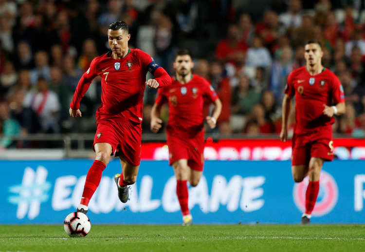 包含瑞典队欧预赛开门红，引发热议的词条