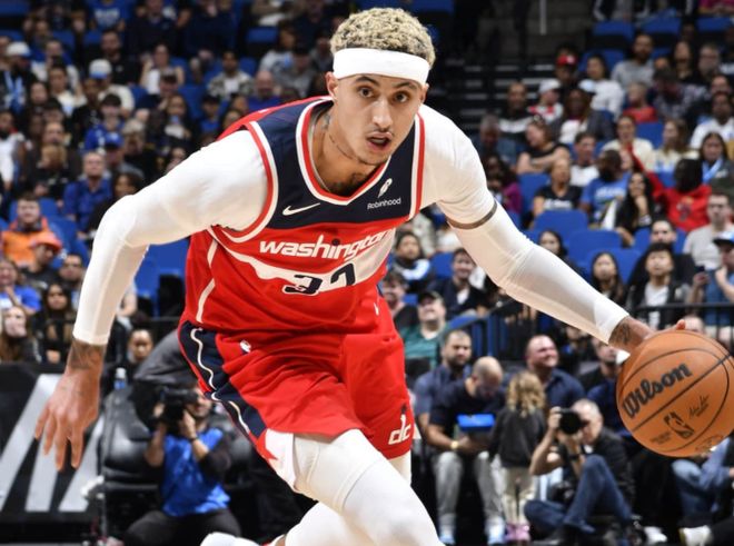 快船强势湖人B队，凯尔·库兹马送出助攻的简单介绍