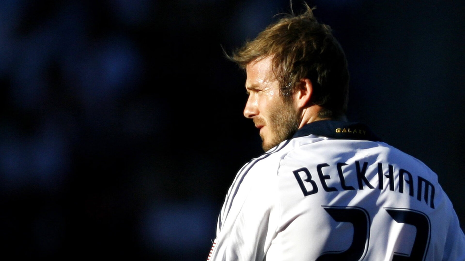 铁索横江，詹姆斯窒息防守的艺术与掘金绝杀背后的残酷美学