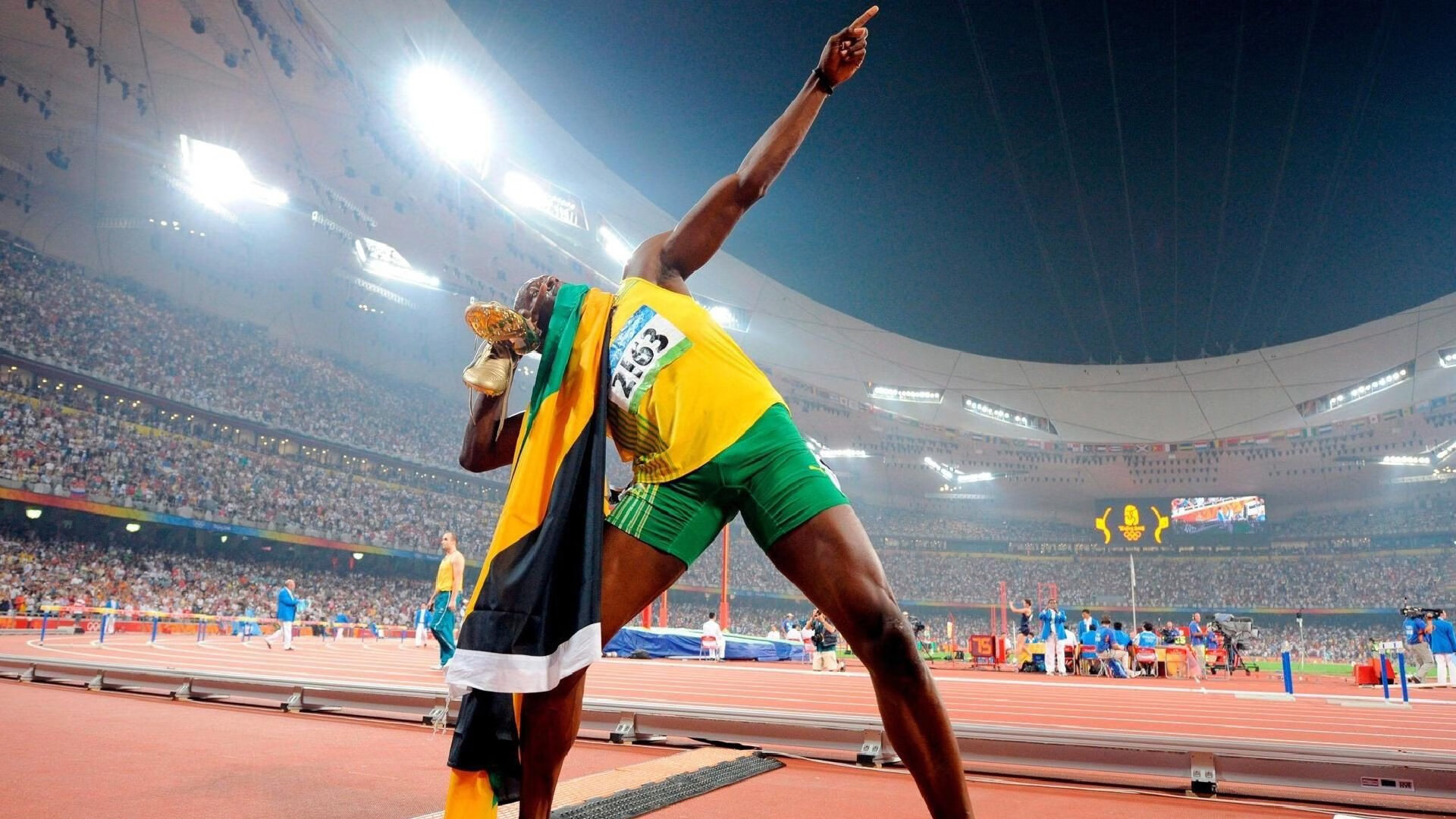 从达喀尔到多哈，本泽马扛旗，中国男篮的翻盘启示录